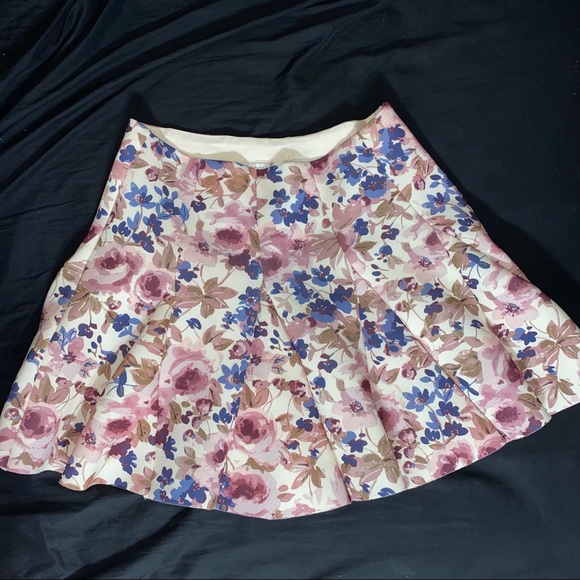 LC Lauren Conrad Dresses & Skirts - LC Lauren Conrad Scuba Skirt (Sz 16)